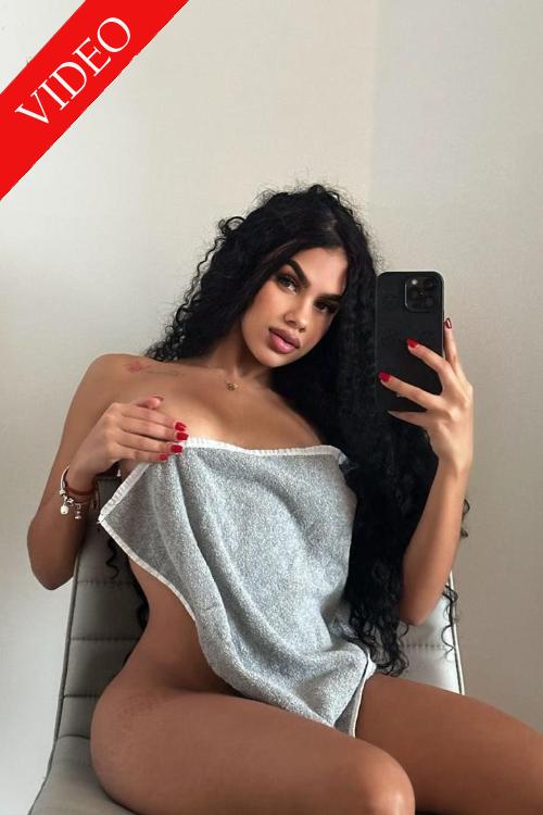 Ibiza tops - Escorts - Kendal
